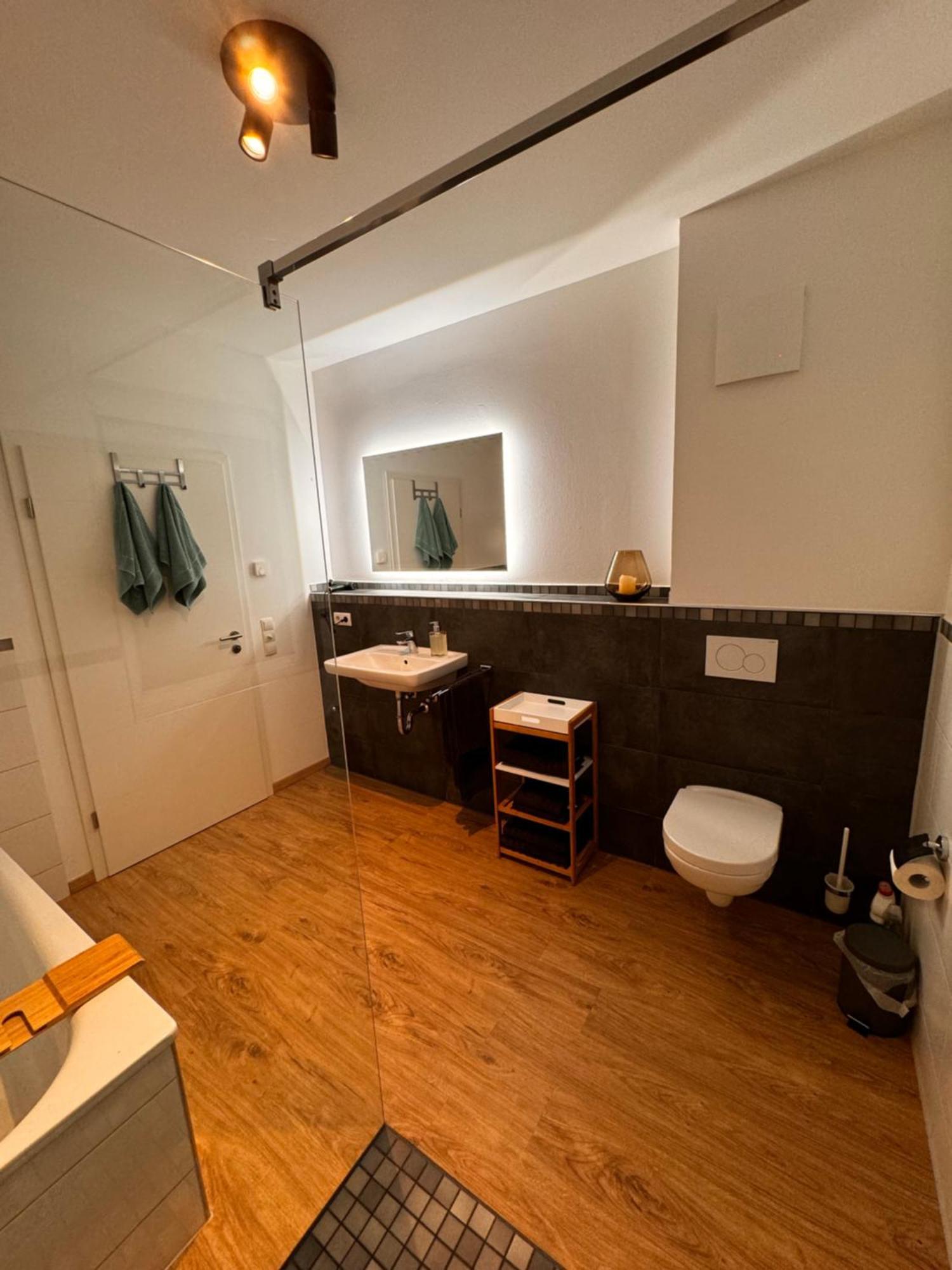 Traumhafter Ausblick, Modern Mit Komfort Und Stil Hardert Ngoại thất bức ảnh