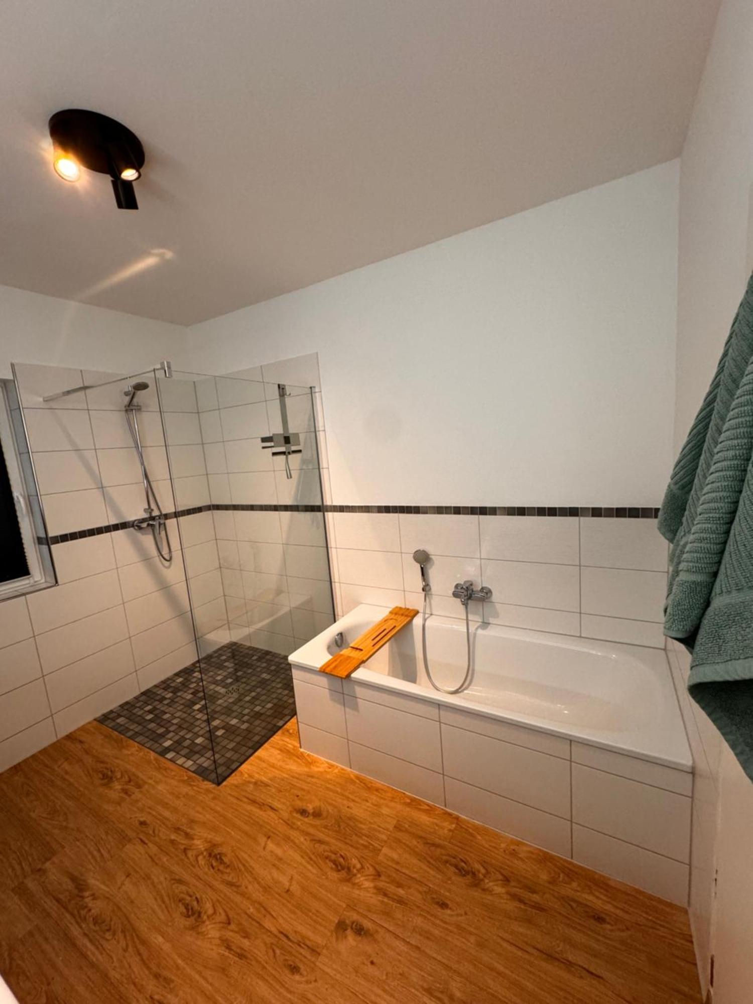 Traumhafter Ausblick, Modern Mit Komfort Und Stil Hardert Ngoại thất bức ảnh